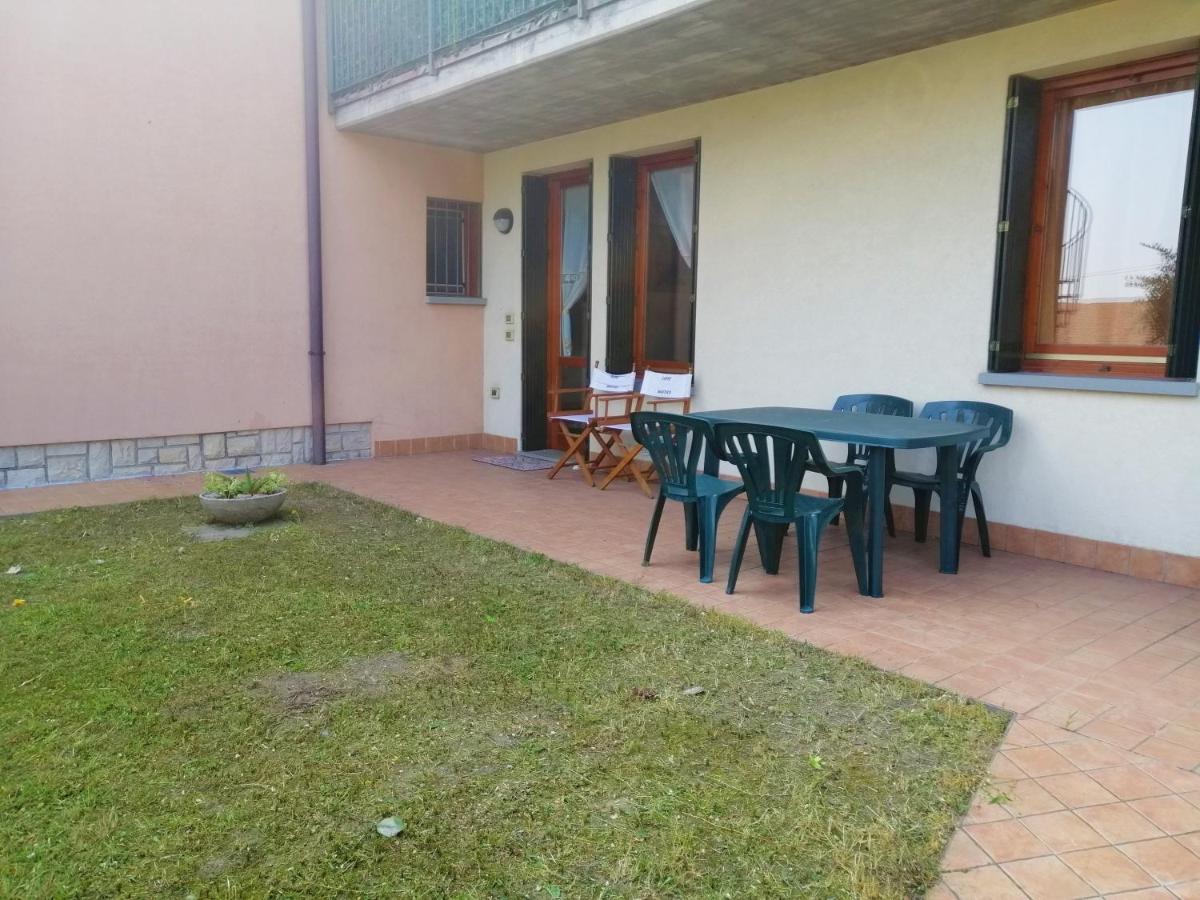 Iseolakerental - Appartamento Chiara Riva di Solto Exterior foto