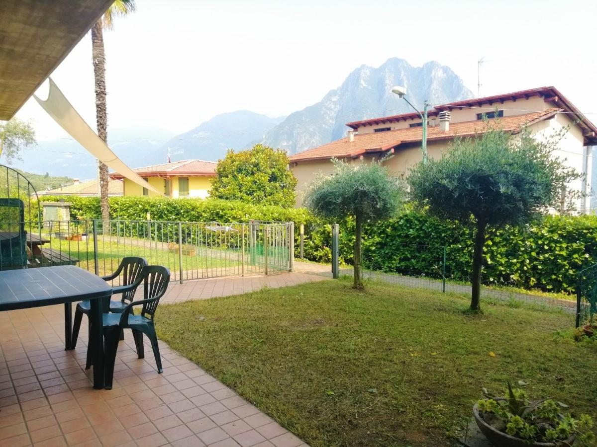 Iseolakerental - Appartamento Chiara Riva di Solto Exterior foto