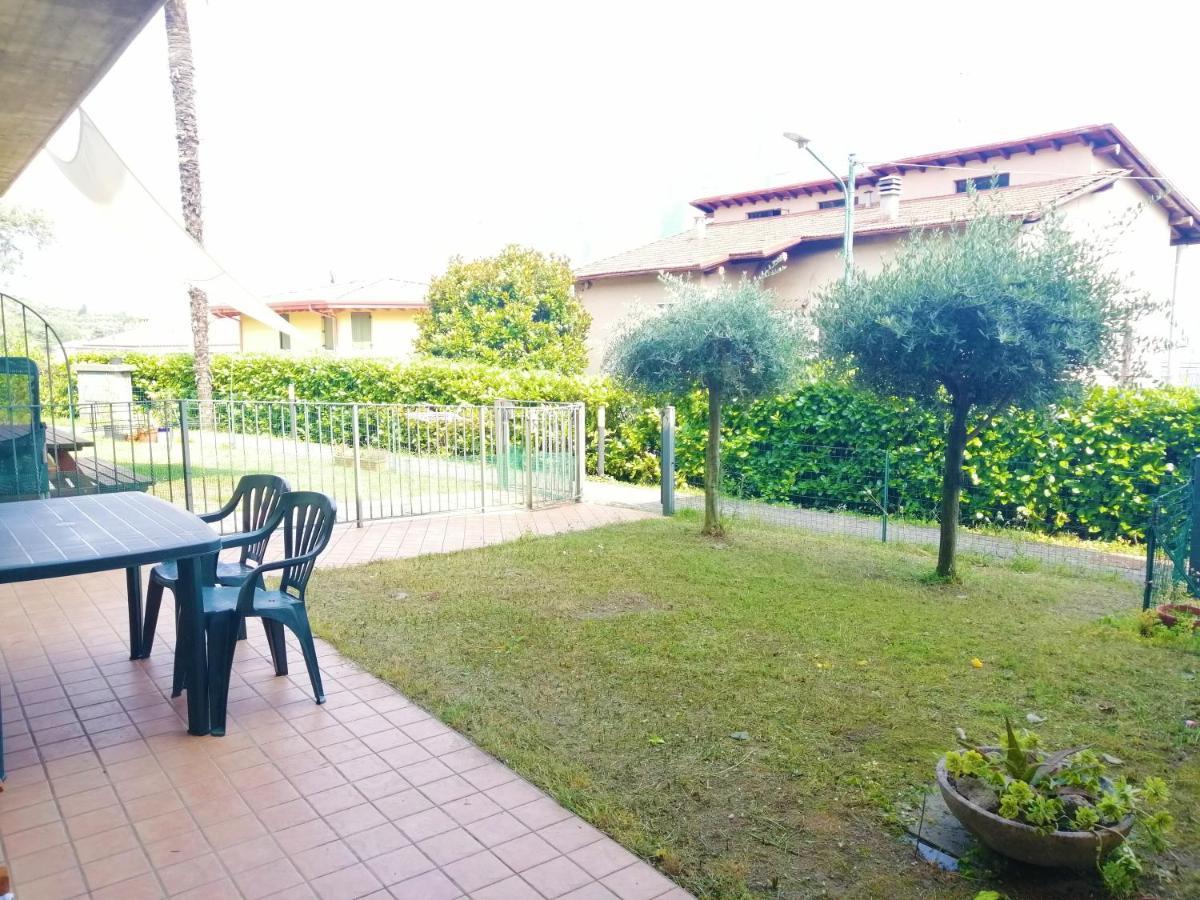 Iseolakerental - Appartamento Chiara Riva di Solto Exterior foto